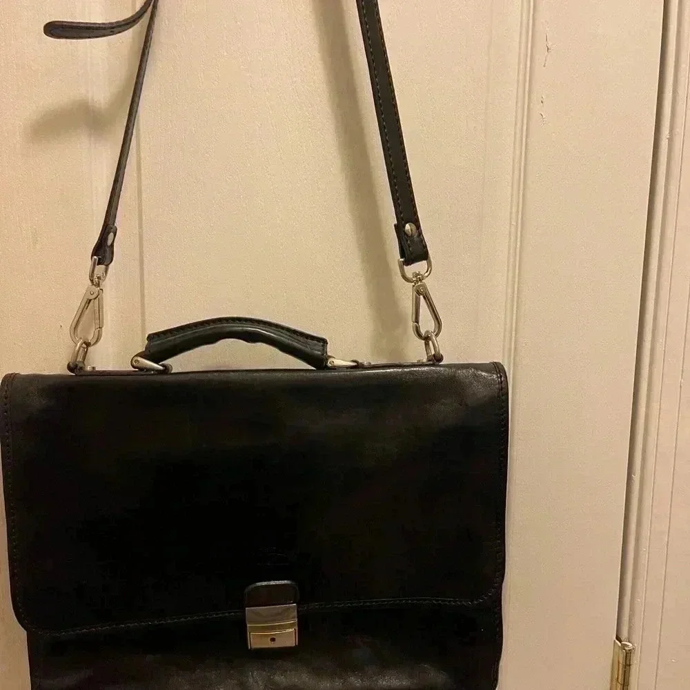 Vintage Hebella black Italian Leather gold Clasp Front Across Body laptop bag